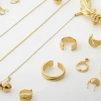 طلا میخای نمیتونی بخری بیا اینجا ببزش مال خودت