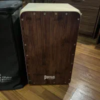 کاخن پرسیس به همراه شیکر