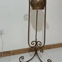 گلدان مس با پایه