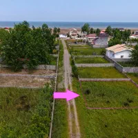 زمین-ساحلی-مسکونی-و-خوشقواره-باویو-زیبا-وابدی-دریا