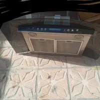 هود تمیز در حد نو قابل استفاده