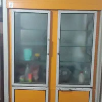 یخچال ویترینی ایستاده چهار درب تمیزو سالم در حد نو