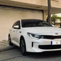 کیا اپتیما 2018 جی تی لاین فول