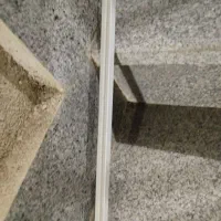 چوب پرده سفید ساده  قیمت خوب نو و یک پرده حریر