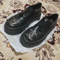کفش لژ دار|کیف، کفش، کمربند|قم, دروازه ری|دیوار