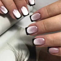 تخفیف خدمات تخصصی کاشت ناخن وترمیم ۳۰۰