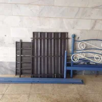 تختخواب فلزی