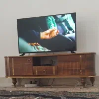 میز تلویزیون در حد نو