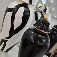 دکوری گلدان و جینجر