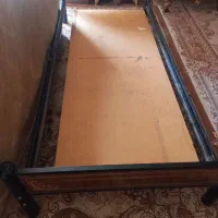 تخت یک نفره فلزی با کفی چوبی|تخت و سرویس خواب|فولادشهر, B6|دیوار