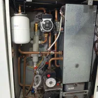 نصب و تعمیر پکیج و رادیاتور تضمینی|خدمات پیشه و مهارت|صدرا-فارس, فاز ۱|دیوار