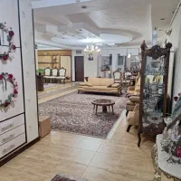 یک واحد ۱۷۶متری دو خاب