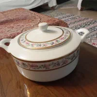 تعدادی ظروف|ظروف سرو و پذیرایی|اصفهان, بهارستان|دیوار