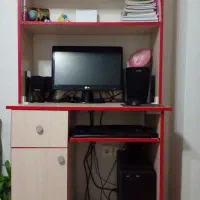 میز تحریر کتابخانه
