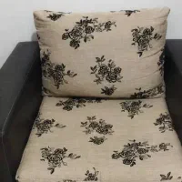 فروش مبل چرمی سالم و قابل استفاده ۷ نفره