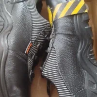 کفش کار۲جفت استفاده نشده
