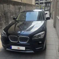 بی ام و x1