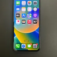 اپل iPhone X با حافظهٔ ۲۵۶ گیگابایت