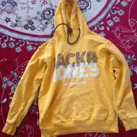 هودی و پافر|لباس|رامیان, |دیوار