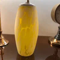 دو لوستر سه شعله یک لوستر تک شعله