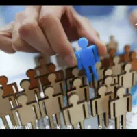 کارگر با جای خواب فوری