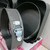 قالب کیک کمربندی|ظروف پخت‌وپز|اهواز, زیتون کارگری|دیوار