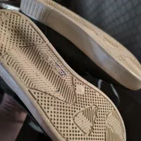 نیم بوت آدیداس نونوجنس عالی و نرم سایز ۳۷ یا ۳۶|کیف، کفش، کمربند|تهران, کرمان|دیوار