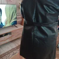 کاپشن چرم ترک زنانه و دوعدد پالتوی بارانی|لباس|ری, علایین|دیوار