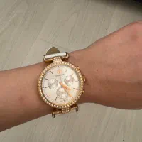 ساعت سوارو سفکی در حد نو