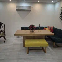 میز ناهار خوری یاشیل 8نفره در حد نو