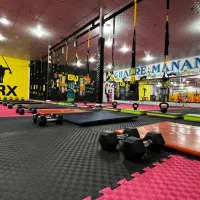 باشگاه ورزشی قهرمانان(بانوان)|خدمات آموزشی|قم, زنبیل آباد|دیوار