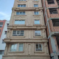 آپارتمان سند دار سه خواب طبقه آخر/ خ آزادی