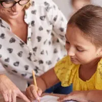مربی خصوصی کودک در منزل