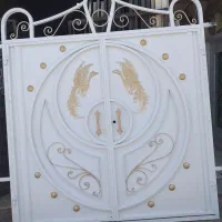 شاگرد جوشکاری آهنگری کارگر استا کار درب وپنجره