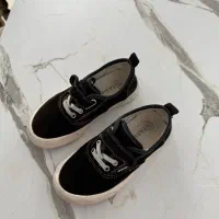 کفش بچه گانه