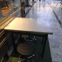 میز و صندلی