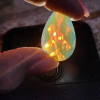 اوپال سفید اشکی|جواهرات|تبریز, |دیوار