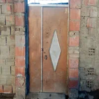 درحیاط|فعالیت داوطلبانه|خان ببین, |دیوار