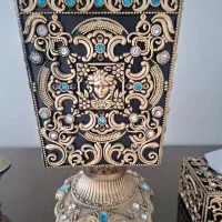 جادستمالی و سطل طلایی نگین دار