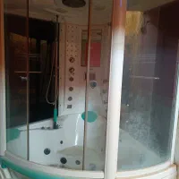 جکوزی به همراه کابین دوش مستر