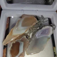 گردن آویز عقیق|جواهرات|محلات, |دیوار