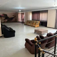 باغ ویلا/استخر/تولد/مهمانی تعداد بالا/|اجارهٔ کوتاه‌مدت ویلا و باغ|کرج, استاندارد|دیوار