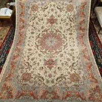 فرش تبریز زمینه کرم