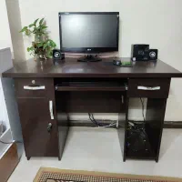 میز کامپیوتر|میز تحریر و کامپیوتر|شاهینشهر, خانه کارگر|دیوار