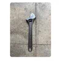 آچار فرانسه کوچک گم شده یادگاری بوده