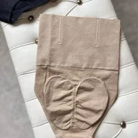 گن شکم و پهلو|لباس|بیرجند, |دیوار