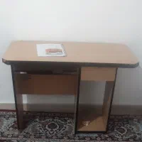 میز کامپیوتر و مطالعه