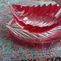 تعدادی ظروف به فروش میرسد