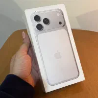 ۱۷ پرومکس آکبند