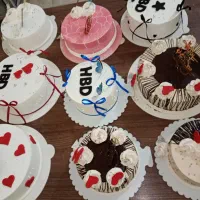 به یک فروشنده خانم جهت